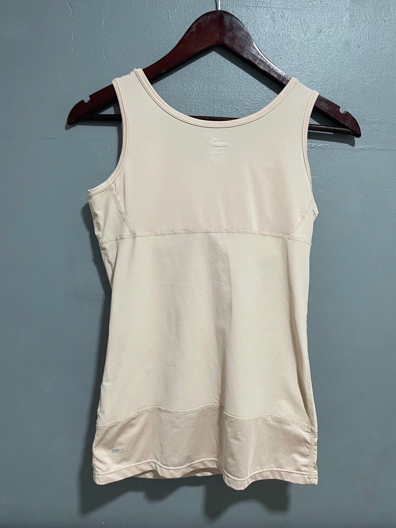 Puma Drycell Training Tee (Category: Activewear) located in Davao. Submitted by MahLiRa (Listing ID 1386010645, Image 2). Description: Puma Dry Cell Training Tee Size: Medium Color: Nude DryCELL .