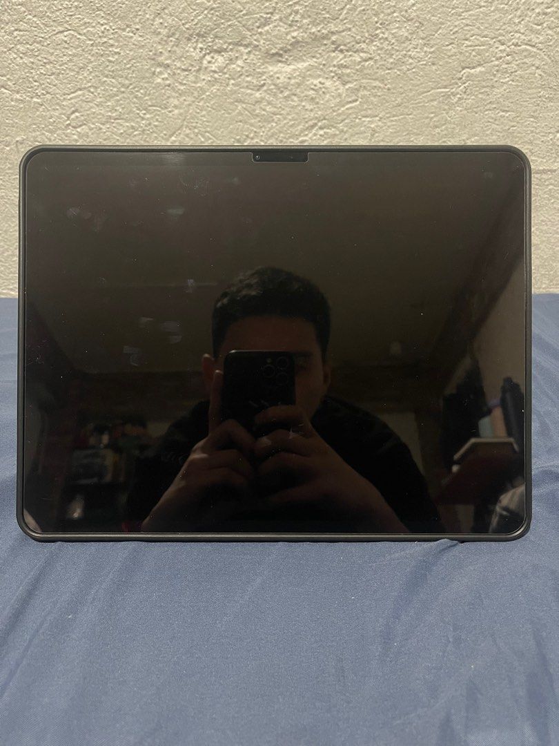 RUSH SALE: iPad Air 13-inch (M2) (Category: iPad) located in Manila. Submitted by rave_234 (Listing ID 1386201875, Image 2). Description: FOR SALE: iPad Air 13” (M2) Original Price: ₱67,990 RFS: Decluttering 💡 Specs: • iPadOS 18.6 • 128GB storage – plenty of space for apps, files, and media • Apple M2 chip – ultra-fast, smooth multitasking • 13-inch Liquid Retina display – stunning colors & sharp details • Model: MV273PP/A • Excellent condition 