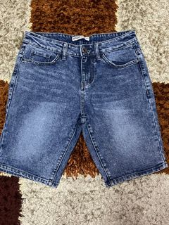 (Category: ) located in . Submitted by solpreloved99 (Listing ID 1386193798, Image 1). Description: .