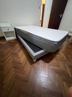 (Category: ) located in . Submitted by onghyi (Listing ID 1386181308, Image 1). Description: .
