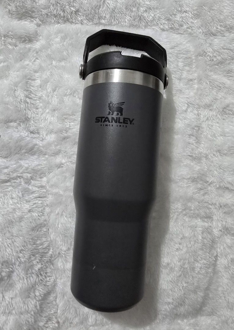 Stanley Ice Flow Flip tumbler (Category: Everything Else Others) located in Quezon City. Submitted by smallblackant (Listing ID 1386044437, Image 2). Description: 30oz /887ml charcoal sf at buyers expense.