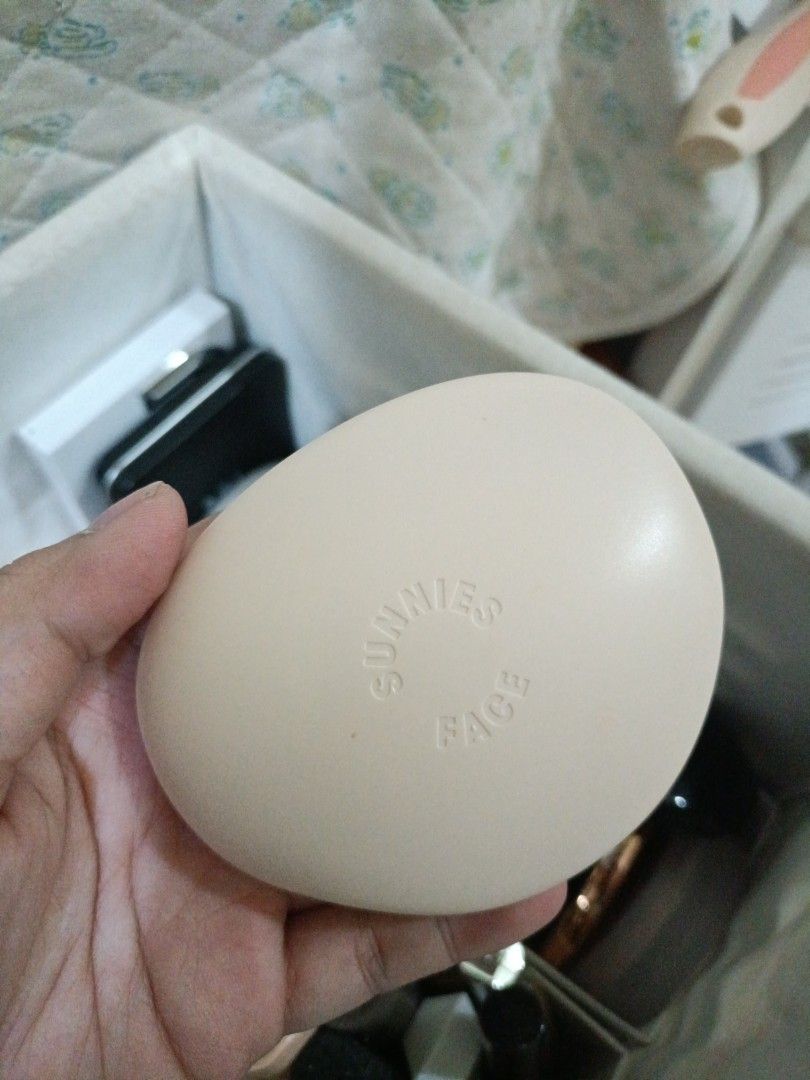 Sunnies Skin So Good powder (Category: Makeup) located in Iloilo. Submitted by primrose_12 (Listing ID 1386144547, Image 1). Description: used once.