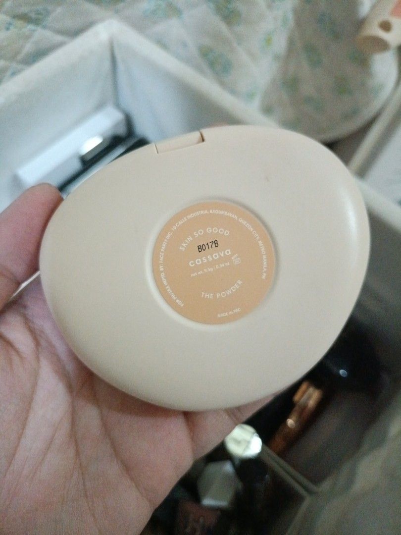 Sunnies Skin So Good powder (Category: Makeup) located in Iloilo. Submitted by primrose_12 (Listing ID 1386144547, Image 2). Description: used once.
