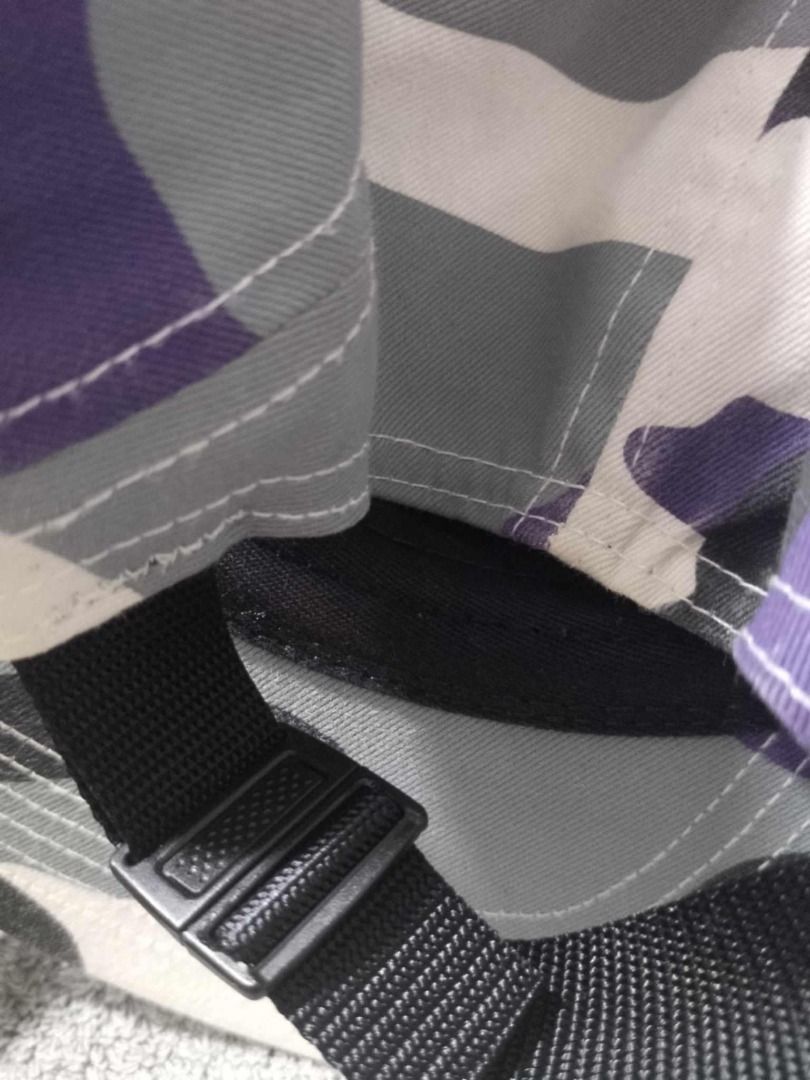 SUPREME 5 PANEL CAP (ORIGINAL / MADE IN USA) (Category: Caps & Hats) located in Muntinlupa City. Submitted by quickbasket (Listing ID 1386190652, Image 3). Description: COLOR MAY VARY DUE TO LIGHTING.