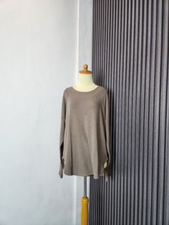 (Kategori: ) berada di . Dikirim oleh dindaprelovedstuff (ID iklan 1386144418, Gambar 1). Deskripsi: .