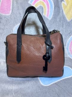 (Kategori: ) berada di . Dikirim oleh kolmi.sarah (ID iklan 1386155056, Gambar 1). Deskripsi: .