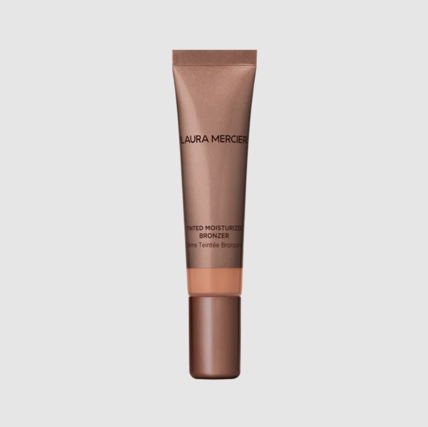 Tinted Moisturizer Bronzer 03 Sunbeam - LAURA MERCIER (Category: Makeup) located in Manila. Submitted by memorylanestore (Listing ID 1386009639, Image 1). Description: Tinted Moisturizer Bronzer 03 Sunbeam Now a healthy, summer glow can be a year-long desire. TOPLINE BENEFITS • 12-hour Hydration • Uniquely tailored pearl blends for custom coverage in every shade • Never streaky, orange or drying for mistake-proof application • Ideal for all skin 