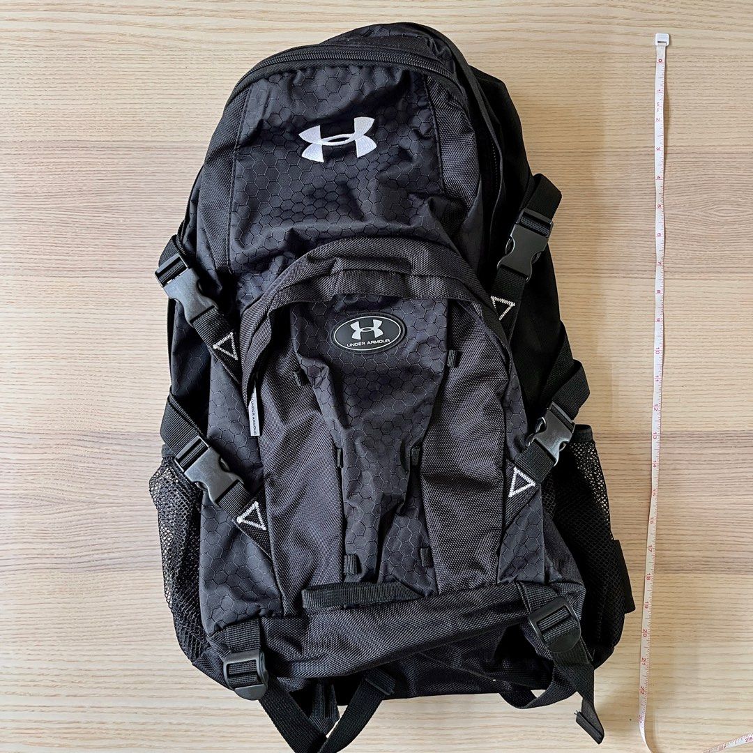 Under Armour backpack rugged - black (Category: Backpacks) located in Makati City. Submitted by eggcloud (Listing ID 1386120882, Image 1). Description: ✨ read before chat: - negotiable if buying more from my shop - barely used by my dad, only when he was in field office work but not extreme (no dirt, no mountain climbing, etc) - scroll pics to see bag features and condition - lightweight - 3 main pockets, 2 side bottle holders - size approx. 18 x