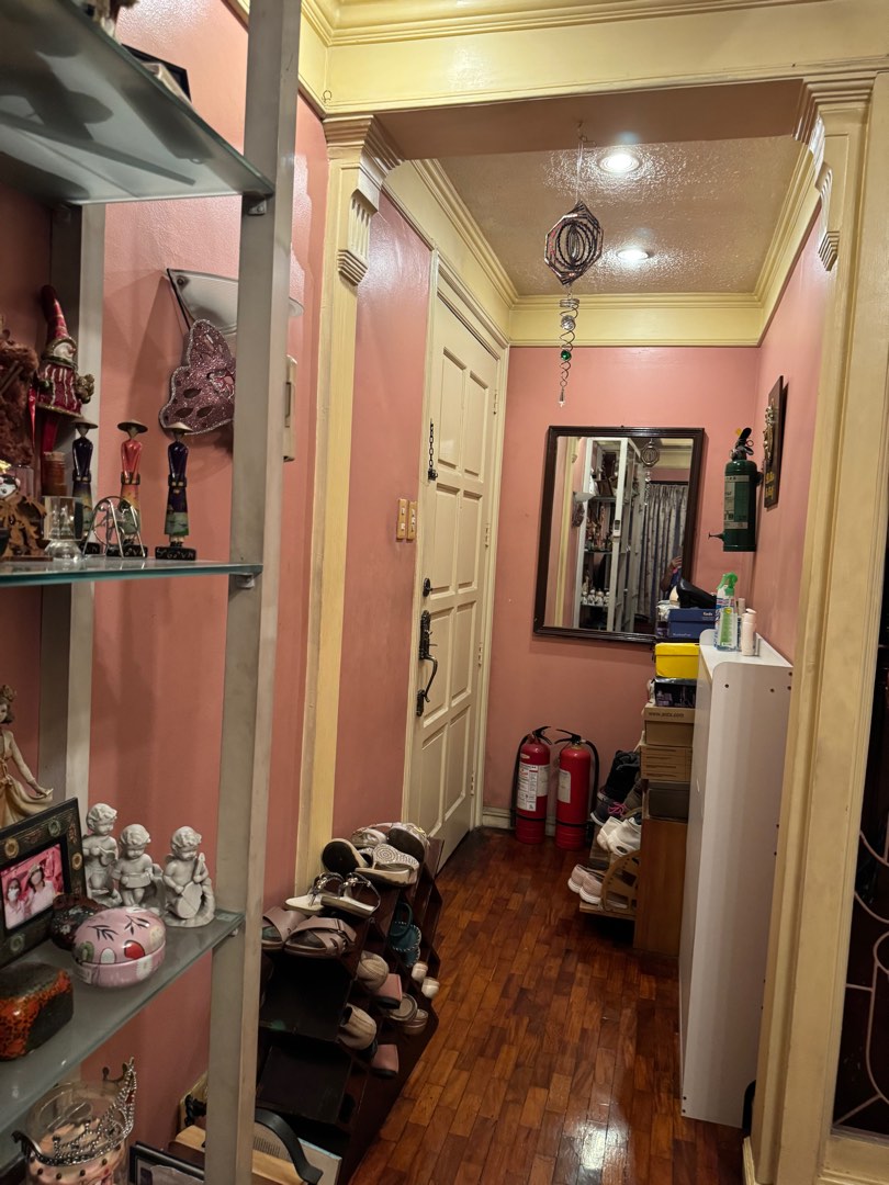 (Category: ) located in . Submitted by inaroman (Listing ID 1386038078, Image 1). Description: .