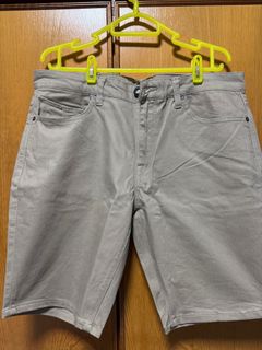 (Category: ) located in . Submitted by Yawny11 (Listing ID 1386125668, Image 1). Description: .