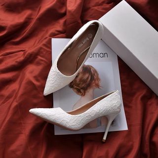 (Category: ) located in . Submitted by daisy_closet (Listing ID 1386109624, Image 1). Description: .