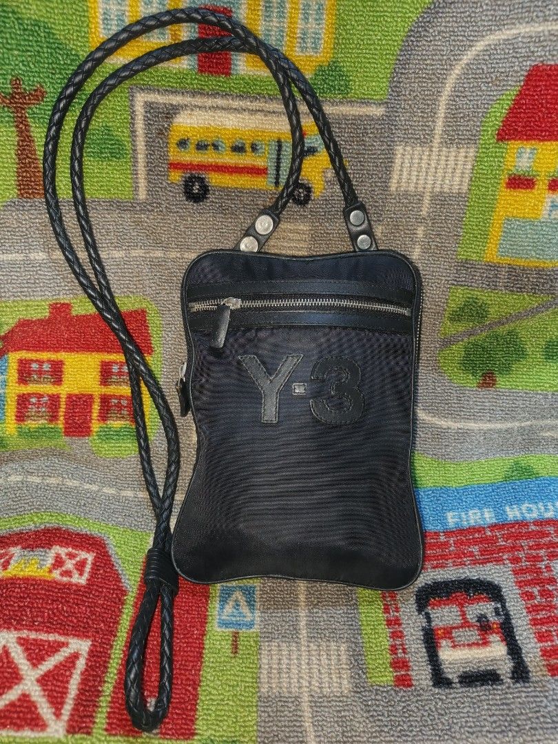 Y-3 sling bag (Category: Sling Bags) located in Davao. Submitted by ukaystuff07 (Listing ID 1386200375, Image 2). Description: preloved from Korean box >small sling >nylon >with etiketa.