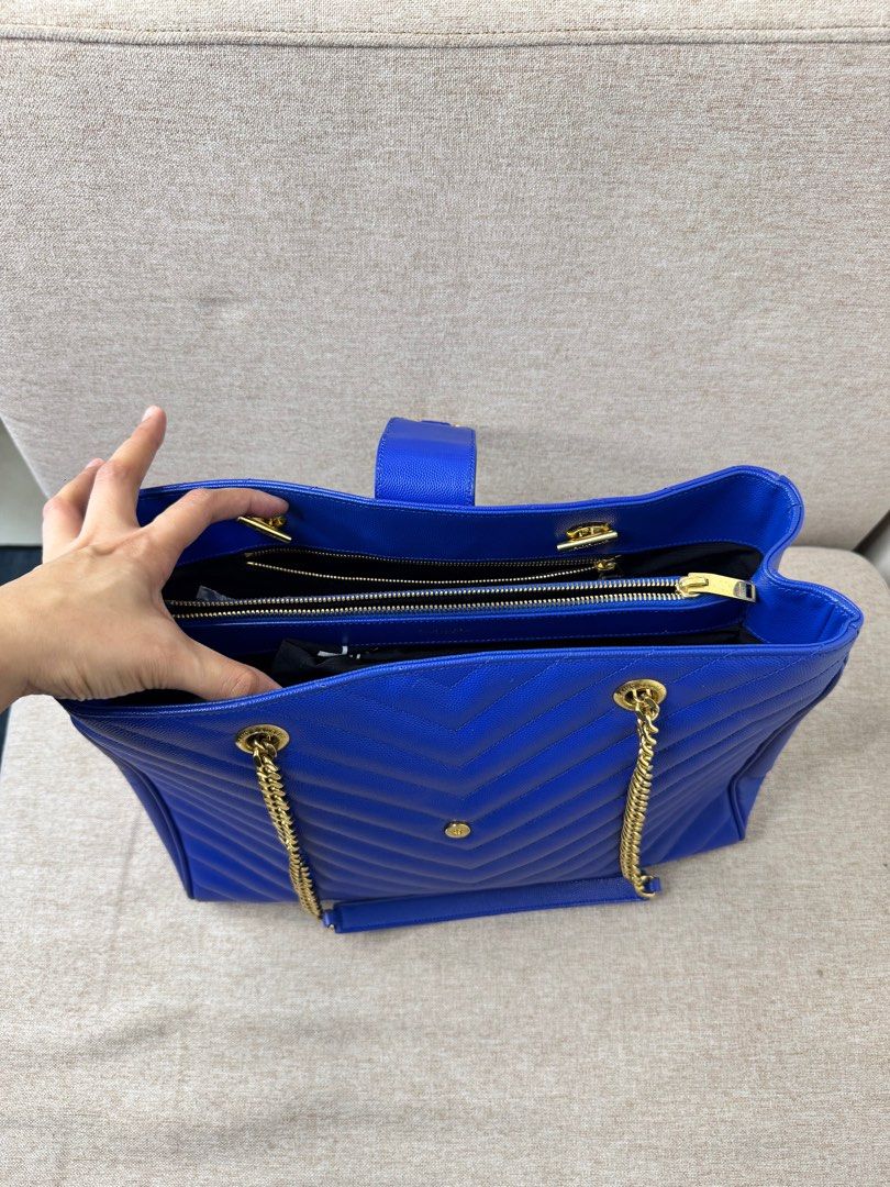 YSL TOTE (Category: Luxury Bags & Wallets) located in Cavite. Submitted by purgingmycloset888 (Listing ID 1386138607, Image 2). Description: With provided dustbag.