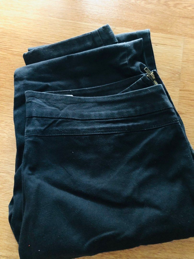Zara black pants (Category: Other Bottoms) located in Quezon City. Submitted by dmbchic (Listing ID 1386081109, Image 2). Description: Size L on tag OG Zara brand Black pants.