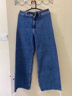 (Category: ) located in . Submitted by shop_lah (Listing ID 1386124654, Image 1). Description: .