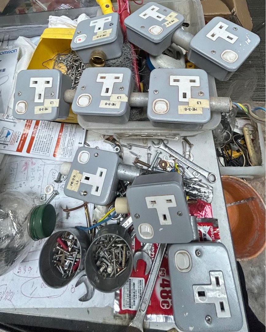 工業用插蘇13 A socket DIY, 家庭電器, 轉插器及插頭 - Carousell