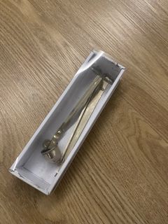 由 evonnelee0209 (刊登 ID 1386358104，圖片 1) 提交，位於 的 (類別：)，說明：。