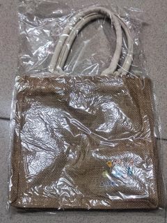 由 ray222tw (刊登 ID 1386260388，圖片 1) 提交，位於 的 (類別：)，說明：。