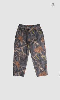 (Category: ) located in . Submitted by sarrthrift (Listing ID 1386214630, Image 1). Description: .