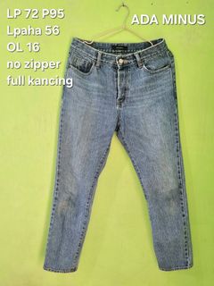 (Kategori: ) berada di . Dikirim oleh ssstoreeee (ID iklan 1386281438, Gambar 1). Deskripsi: .