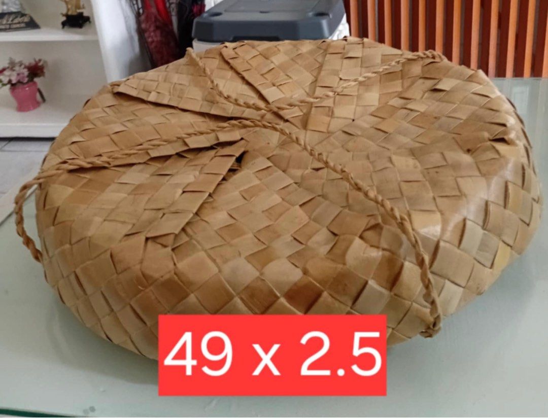 Covered native basket (Category: Storage Boxes & Baskets) located in Manila. Submitted by laurenstaste (Listing ID 1386335578, Image 1). Description: 16 inches diameter Used just once as container of sapinsapin .