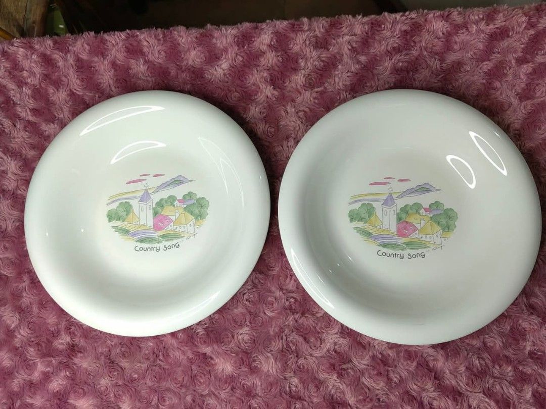 Deep Dish Plate Brand: Ivory House (Category: Other Kitchenware & Tableware) located in Cebu City. Submitted by dudes_villanueva (Listing ID 1386345137, Image 1). Description: Deep Dish Plate Brand: Ivory House 📌Good as New 📌Ceramic Plate 📐Measurement: 9x9x1.5 inches.