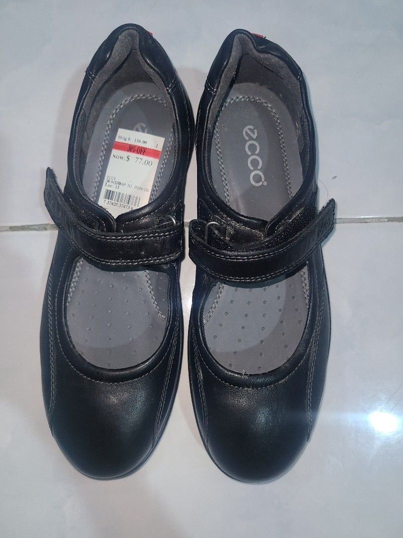 ECCO Mary Janes, School Shoes (Category: Flats & Sandals) located in Iloilo. Submitted by shadowboxerbaby (Listing ID 1386330388, Image 3). Description: ECCO MARY JANES BLACK LEATHER SHOES Design: Hook and Loop Strap Never been used. I just tried it on once. It does not come with the original box. RFS: Too big for my feet The shoes are really comfy. It can be used for casual styles and even as school shoes. Please don't hesitate to message me if 
