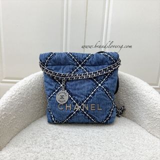(Category: ) located in . Submitted by brands_lover (Listing ID 1386254927, Image 1). Description: .