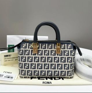 (Kategori: ) berada di . Dikirim oleh harukibutik (ID iklan 1386365729, Gambar 1). Deskripsi: .