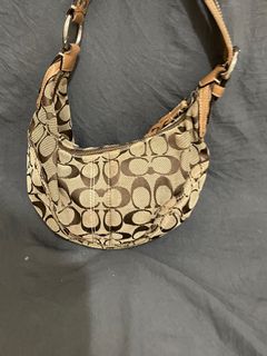 (Category: ) located in . Submitted by houseoftrends_ (Listing ID 1386026728, Image 1). Description: .
