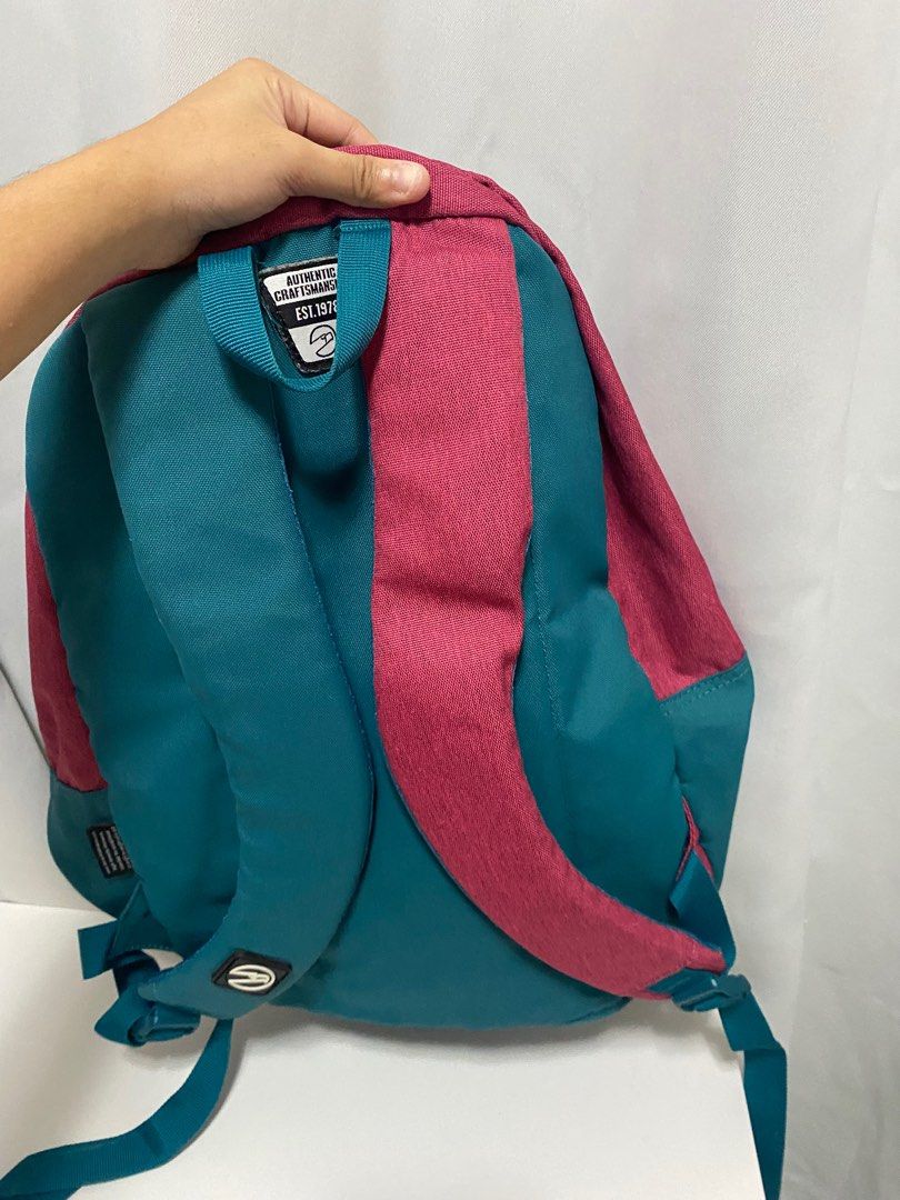 Hawk Bag (Category: Backpacks) located in Cabanatuan. Submitted by astasells (Listing ID 1386303913, Image 2). Description: no issue decluttering.