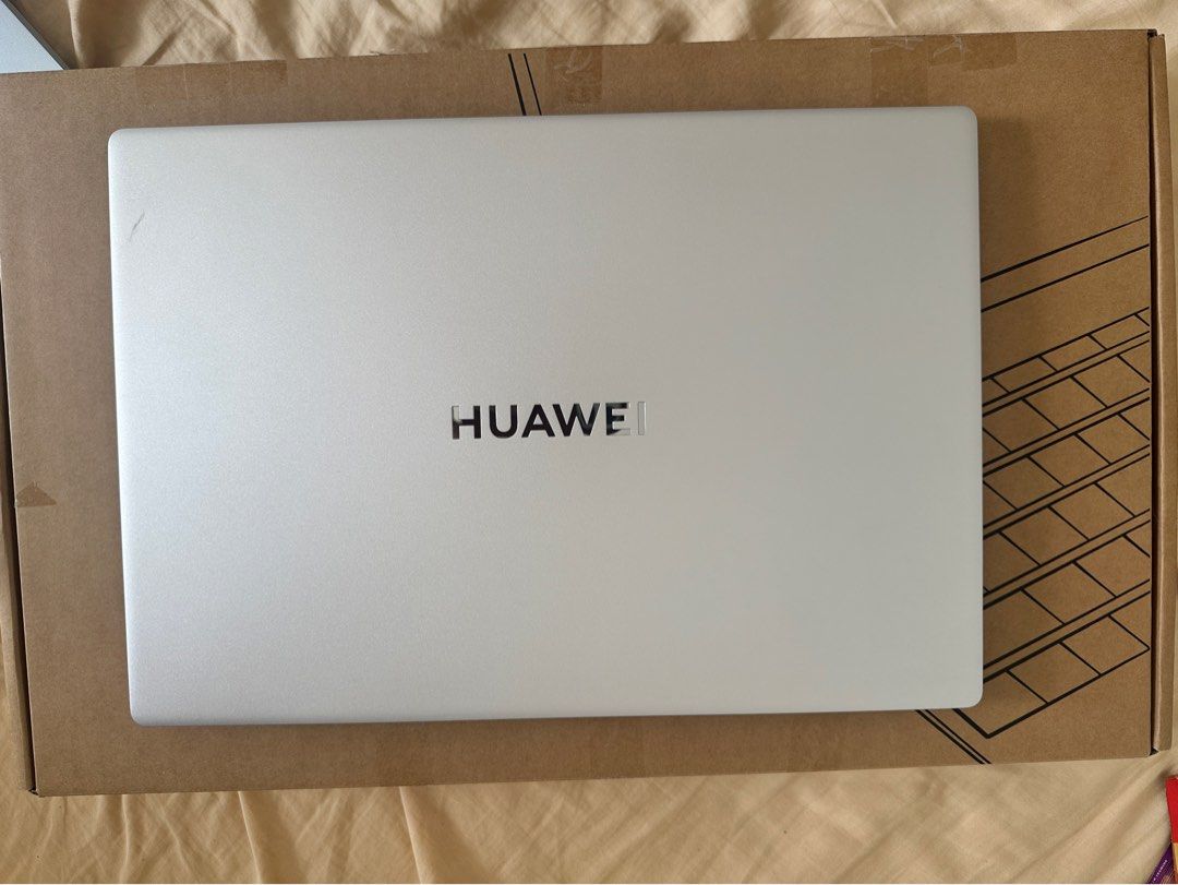 Huawei D14 13th Gen Intel i5 Laptop (Category: Laptops & Notebooks) located in Mandaluyong City. Submitted by lilluxlab (Listing ID 1386256681, Image 1). Description: Silver Aluminium Color 13th Gen i5 16gb RAM 512gb SSD With Lifetime MS Offices Within Warranty.