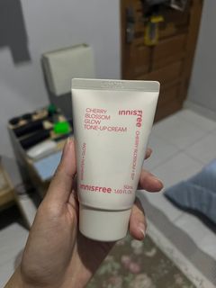 (Kategori: ) berada di . Dikirim oleh prelovedkyllll (ID iklan 1386377322, Gambar 1). Deskripsi: .