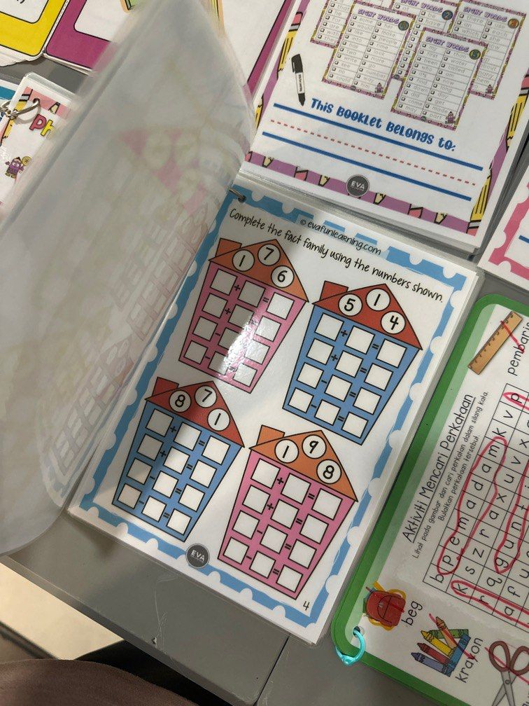 Interactive learning materials (Category: Children's Books) located in Singapore. Submitted by aishazah (Listing ID 1386219245, Image 4). Description: You can come over to view to decide . Each going at $8-$10.
