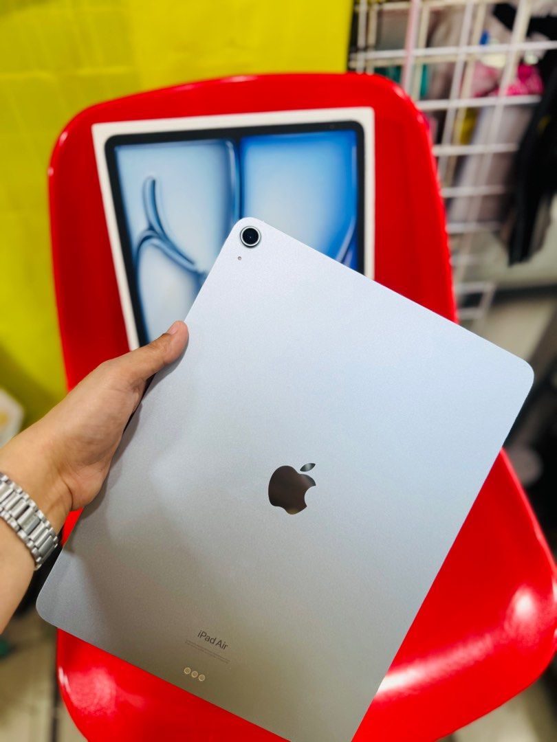 Ipad Air 6 13' 256GB Wifi only no issues with box (Category: iPad) located in San Juan City. Submitted by najihahtelecomshop2018 (Listing ID 1386272449, Image 1). Description: Legit Store | Original unit FOR SALE | TRADE / SWAP ▫️INSTALLMENT thru: 🔸Credit Card (straight / installment) 🔸Ggives / Gcredit + 6% interest 🔸Spay Later + 6% interest (RFS: Buy and Sell any kinds of Gadgets) Description: Ipad Air 6 256GB 13' Wifi only No hidden Issues N