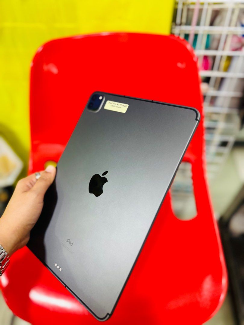 Ipad Pro 128GB M1 with sim celullar no issues 11' inch Openline (Category: iPad) located in San Juan City. Submitted by najihahtelecomshop2018 (Listing ID 1386273909, Image 2). Description: Legit Store | Original unit FOR SALE | TRADE / SWAP ▫️INSTALLMENT thru: 🔸Credit Card (straight / installment) 🔸Ggives / Gcredit + 6% interest 🔸Spay Later + 6% interest (RFS: Buy and Sell any kinds of Gadgets) Description: Ipad Pro 11' 128GB With sim slot ce