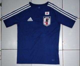 (Kategori: ) berada di . Dikirim oleh limasaudarastore (ID iklan 1386316125, Gambar 1). Deskripsi: .