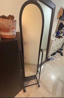 (Category: ) located in . Submitted by caryt (Listing ID 1386320352, Image 1). Description: .