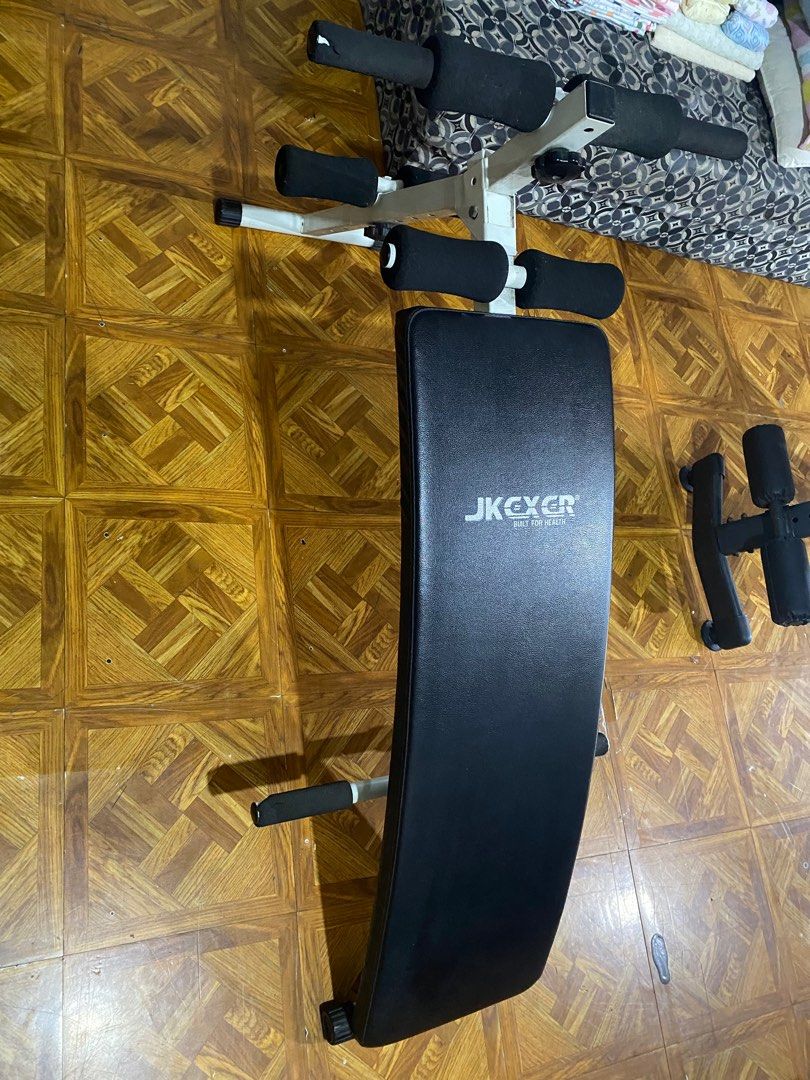 JK EXER Curve sit up Bench 383CLY (Category: Toning & Stretching Accessories) located in Makati City. Submitted by keleka (Listing ID 1386281377, Image 2). Description: *Brand: JK EXER * Height adjustable *Foldable *Good for abdominal and lower back muscles exercise more effectively, leading to better core strength development..