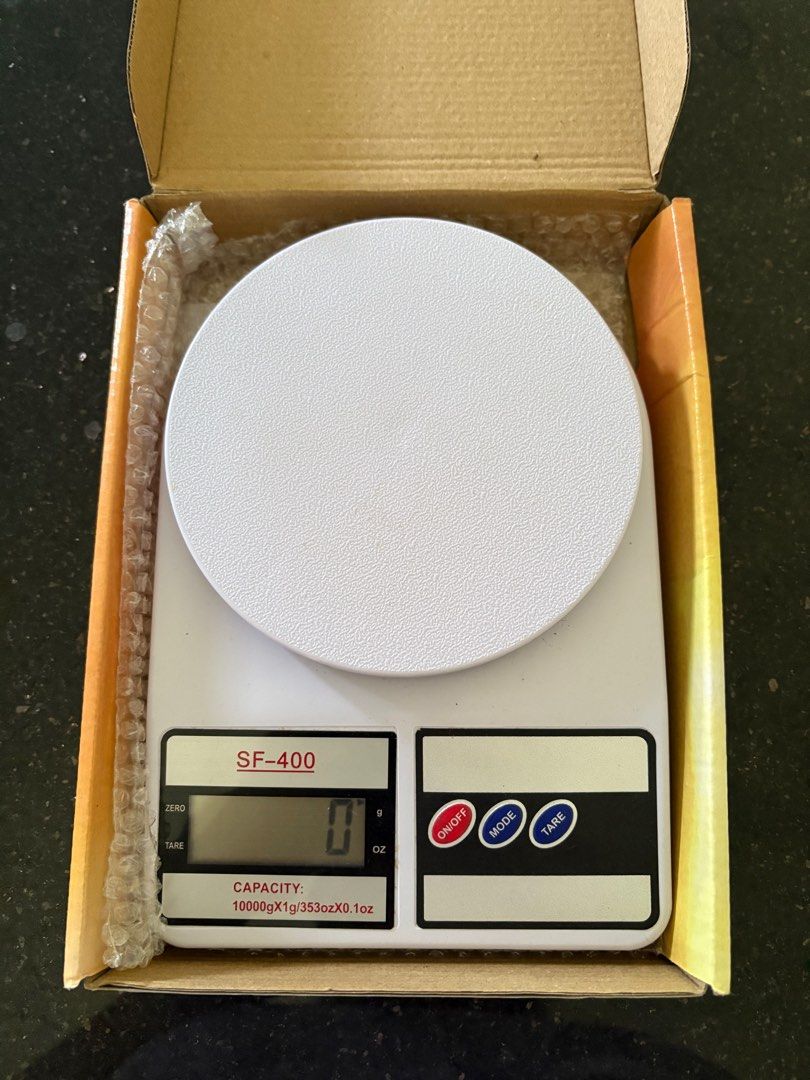 Kitchen Food Scale (Category: Health Monitors & Weighing Scales) located in Cotabato. Submitted by zwoars (Listing ID 1386269756, Image 1). Description: Only used twice. Bought for ₱500; selling for ₱350.