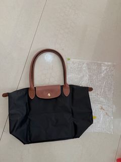 (Kategori: ) berada di . Dikirim oleh taaaaprelovstufff (ID iklan 1386239574, Gambar 1). Deskripsi: .