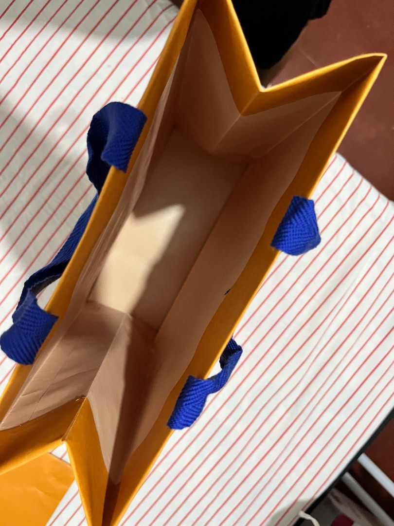 Louis Vuitton Luxury paperbag original (Category: Luxury Bags & Wallets) located in Batangas. Submitted by cahrule (Listing ID 1386305999, Image 3). Description: Per piece.. these are 3 pcs.