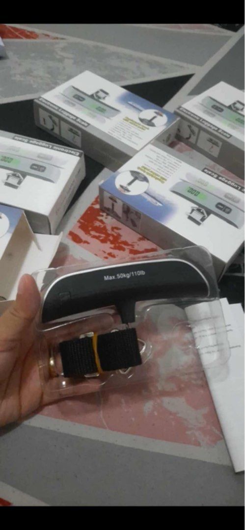 luggage scale (Category: Health Monitors & Weighing Scales) located in Manila. Submitted by jac022220 (Listing ID 1386278064, Image 1). Description: battery included maximum capacity - 50kg.