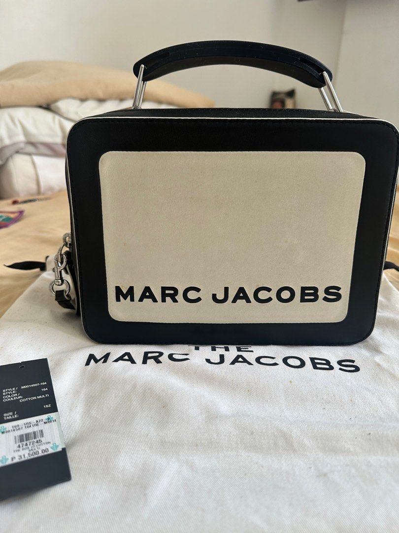 Marc Jacobs LunchBox Multi (Category: Luxury Bags & Wallets) located in Mandaluyong City. Submitted by lilluxlab (Listing ID 1386257951, Image 1). Description: Sale Sale Sale 70% off Marc Jacobs The Box in Multi Color Bought in MJ Greenbelt 31,500 .