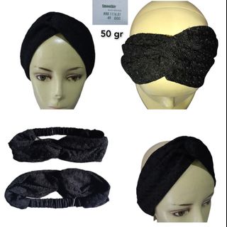 (Kategori: ) berada di . Dikirim oleh raissa_thriftshop (ID iklan 1386372851, Gambar 1). Deskripsi: .