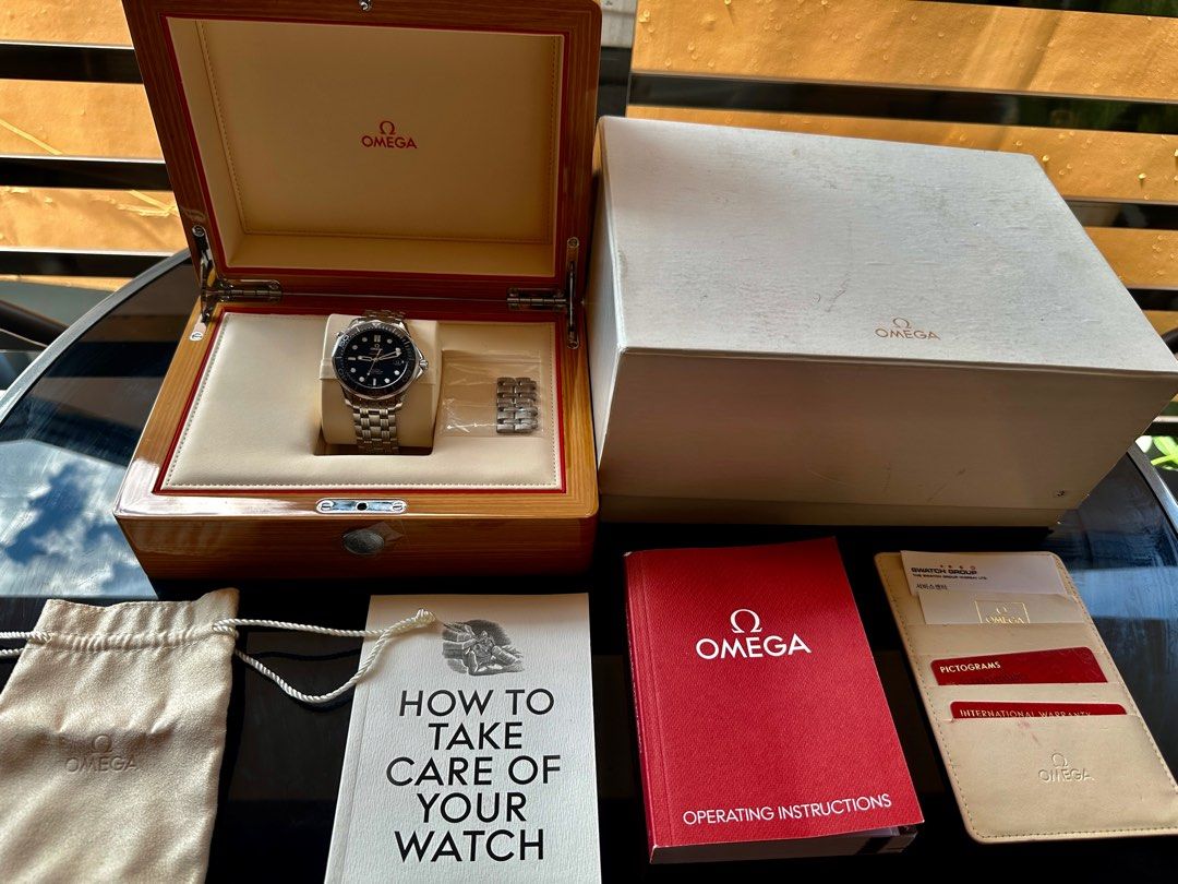 OMEGA CO-AXIAL (Category: Luxury Watches) located in Mabalacat. Submitted by uptime (Listing ID 1386324769, Image 2). Description: OMEGA CO-AXIAL Complete full set Automatic Year 2018 Ceramic Blue 145k negotiable Uptime⌚️😎😇.
