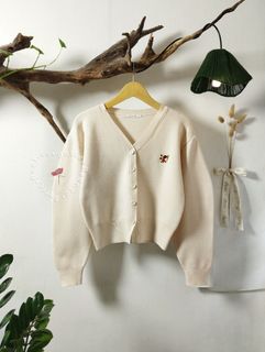 (Kategori: ) berada di . Dikirim oleh butterfleur.co (ID iklan 1386215485, Gambar 1). Deskripsi: .