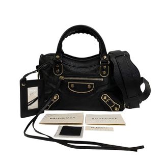 (Kategori: ) berada di . Dikirim oleh brandedboutiquez (ID iklan 1386235286, Gambar 1). Deskripsi: .
