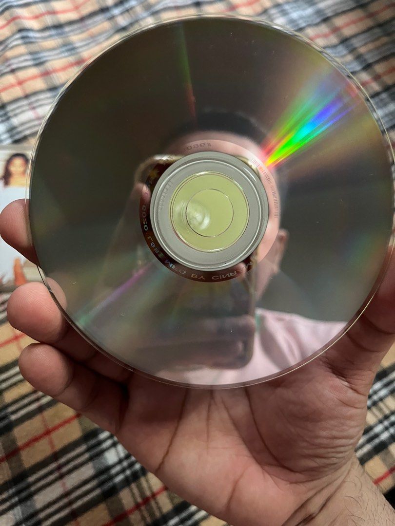 Secrets (1996) album by Toni Braxton (Category: CDs & DVDs) located in Manila. Submitted by artpop09 (Listing ID 1386308537, Image 2). Description: *Canada Pressed *Clear Disc * has minor cracks & scratches on jewel case .