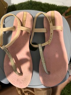 (Kategori: ) berada di . Dikirim oleh shanty.preloved (ID iklan 1386297681, Gambar 1). Deskripsi: .
